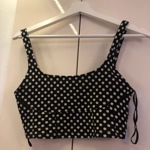 Linne  - Gulligt linne från zara, i storlek xs, sparsamt använd🥰 frakt ingår 