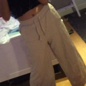 Baggy pants - Linne  byxor av mjukare variant super söta o cola.