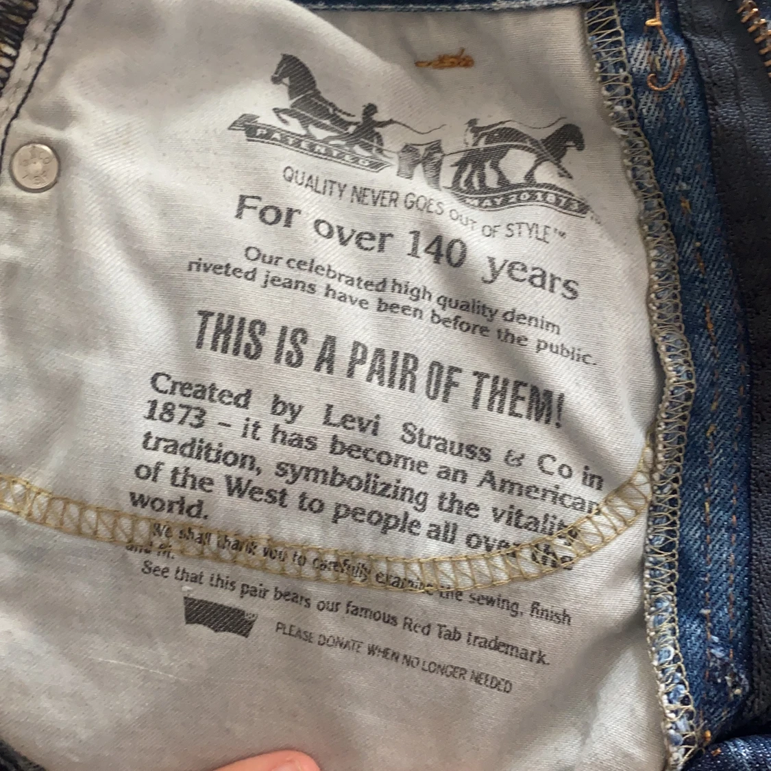 Ljus Levis-jeanskjol - 91