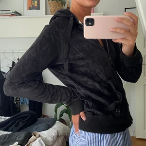 Hoodie från hollister - Köparen står för frakten 
