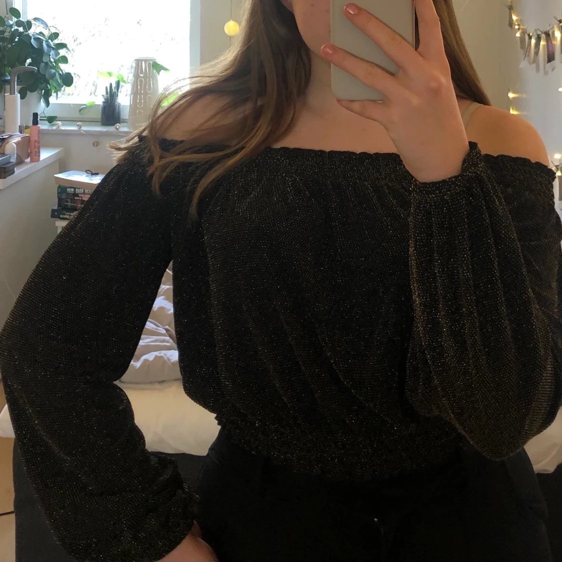 Festlig off-shoulder topp - 90