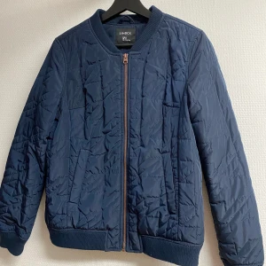 Jacka - Snygg jacka som jag måste sälja pga för många jackor