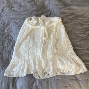 Kjol  - Kjol från Parisian, Haft den ett tag men aldrig använt den, Storlek 36, 100% Bomull, Foder: 100 % Polyester, Inga anmärkningar