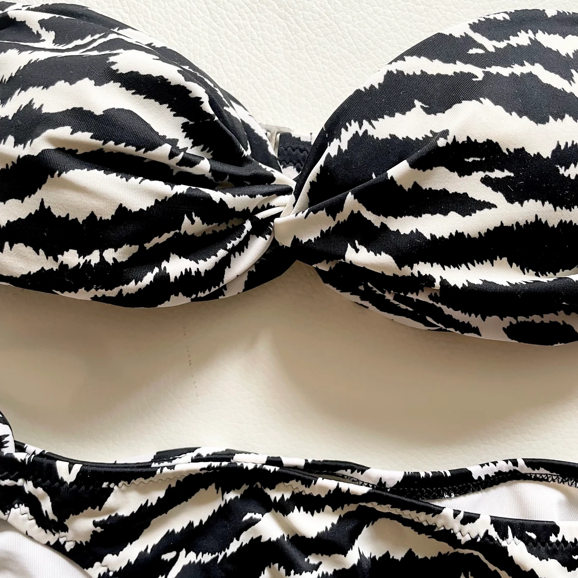 Victoria’s Secret bikini - 90