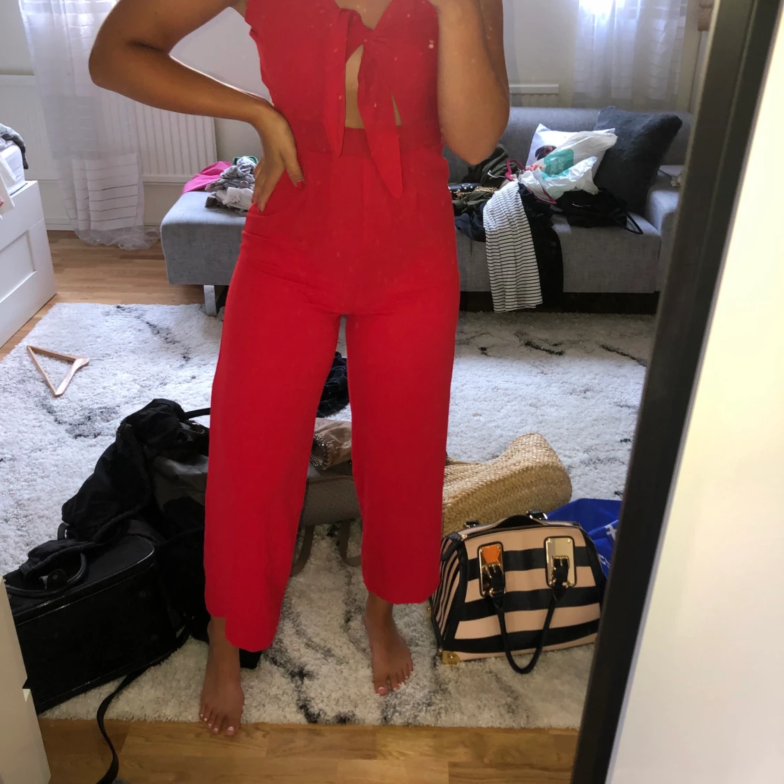 Så snygg röd byxdress - 90