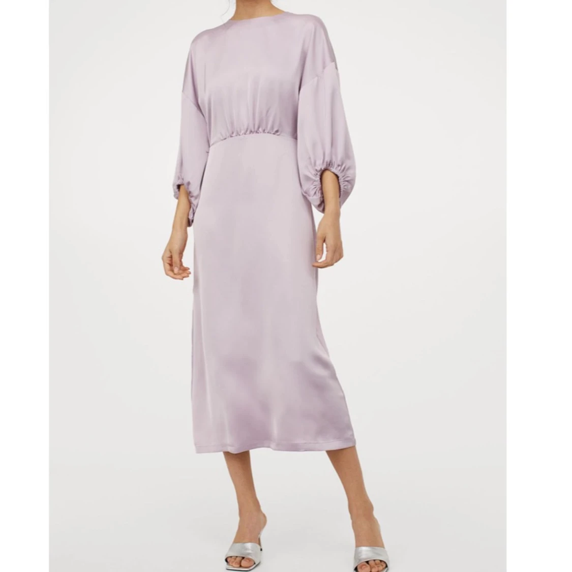 Satin klänning- H&m  - 90