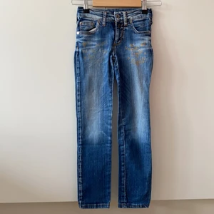 Replay jeans 6år - Fina Replay jeans 6år. 75kr