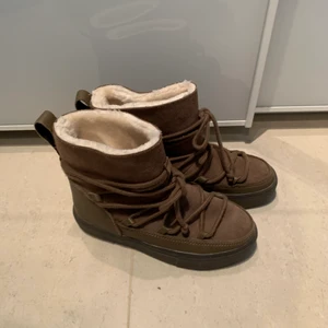 Vinterskor -  Inuikii liknade boots, storlek 36 helt nya 