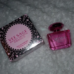 Parfym - Billigare vid snabb affär! Helt ny och oanvänd.