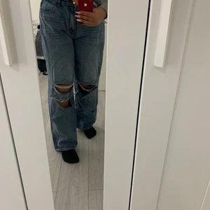 Baggy Jeans - Ett par fina baggy jeans som är för stora på mig:)