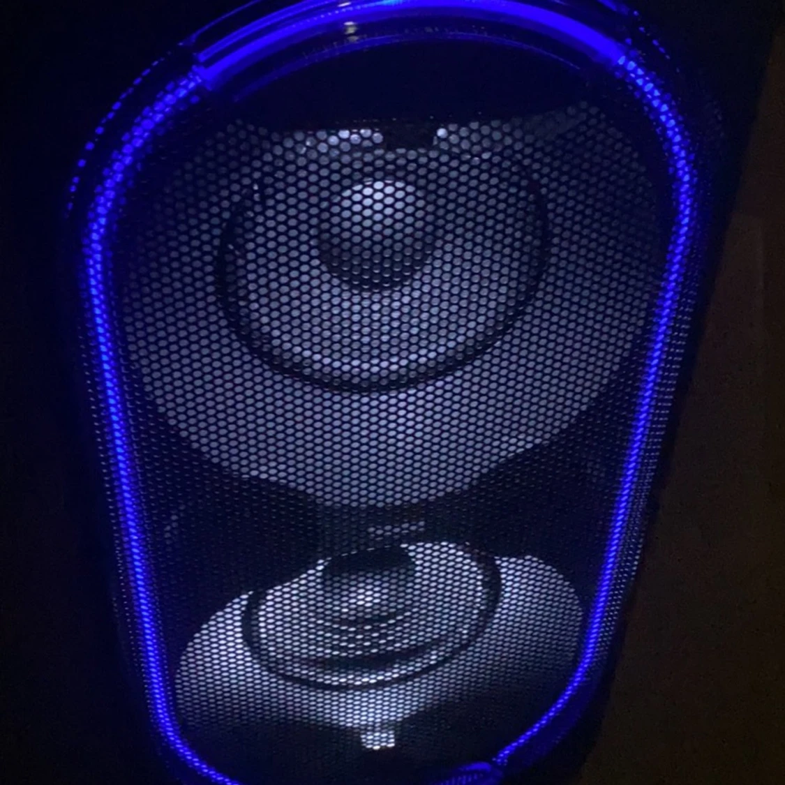 Säljer denna Sony högtalare för 1500kr - 90