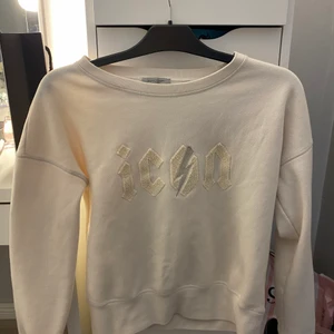Sweatshirt - Tröja från Hunkydory Stockholm, oanvänd. Storlek S. Frakt tillkommer, buda ☺️