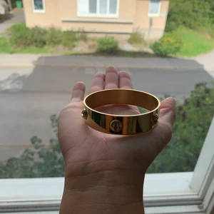 Armband från Sophie by Sophie  - Armband från Sophie by Sophie, knappt använt. Säljer för 300:- 