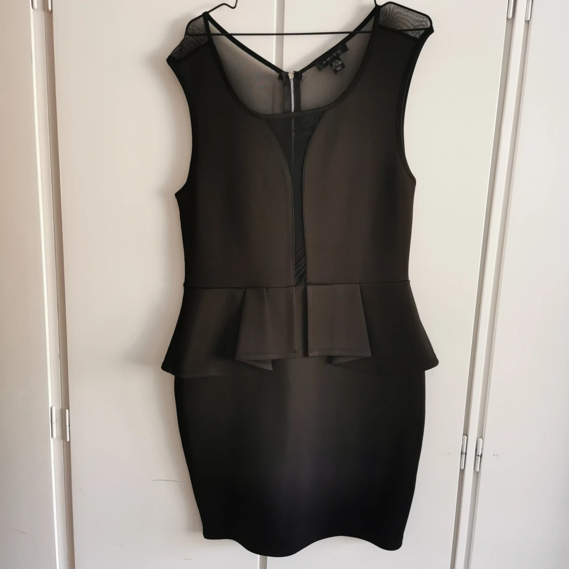 Svart klänning från Amisu strlk 42