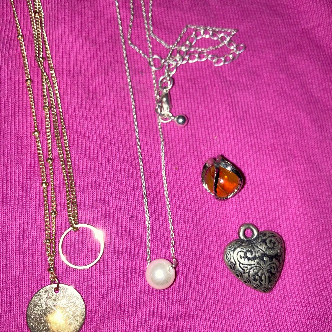 Halsband & berlocker - 90