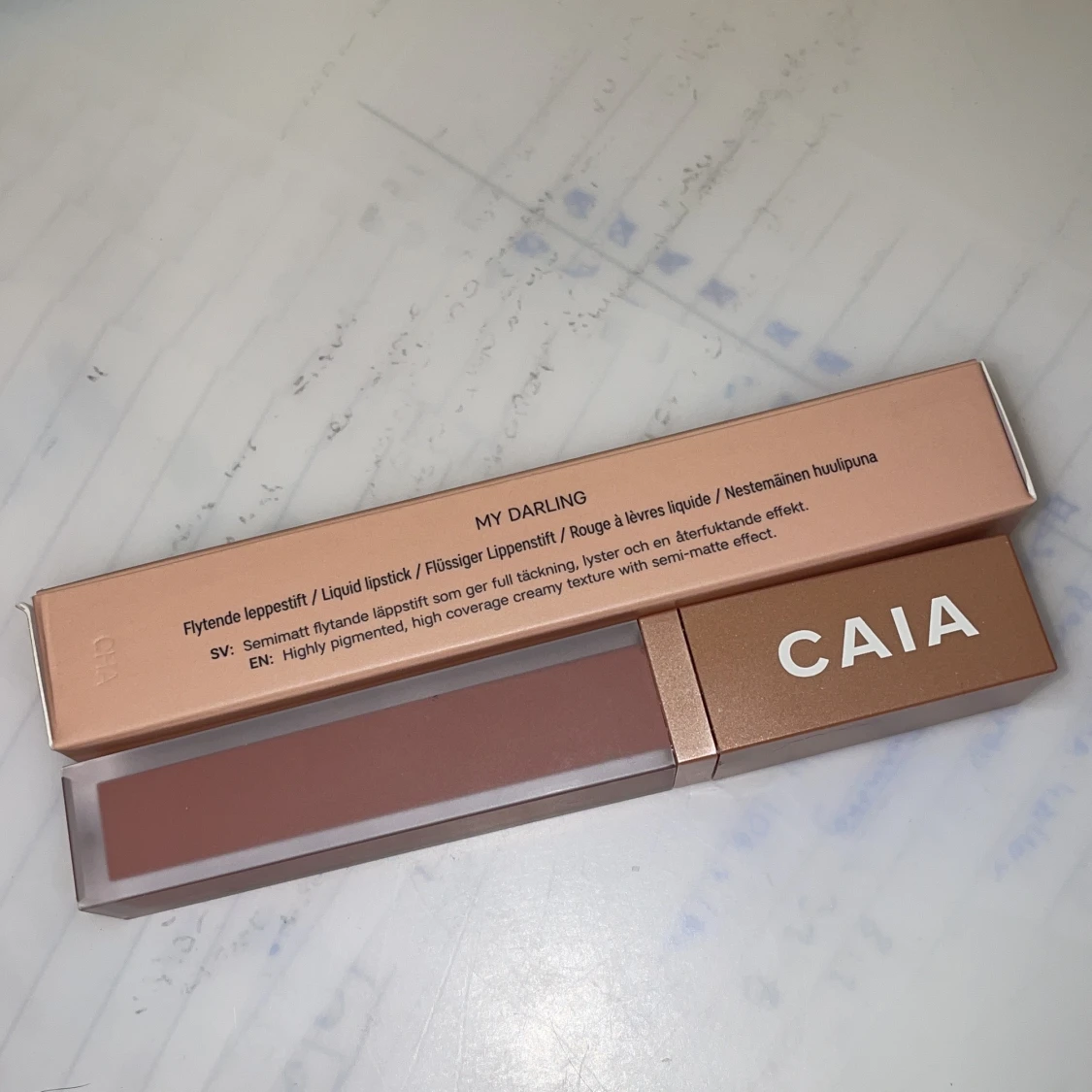 Caia- liquid lipstick i färgen my darling