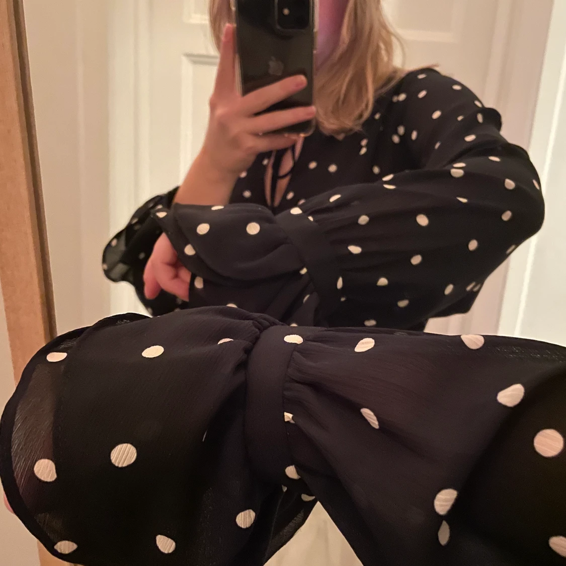 Jättefin blus från Bikbok - 91