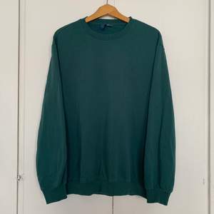Fin & skön basic sweatshirt från H&M. Storlek L 🍀