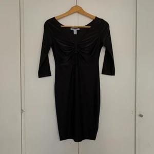 Svart klänning  - Fin klänning från Nelly, size S 🌻