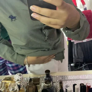 Så fonologi skjorta - Så fin vintage skjorta som kan bli stylad i många olika sätt