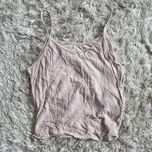 Gammelrosa linne - Skitsnyggt puderrosa linne. Toppen kvalitet och sitter bra på🙌