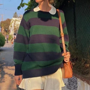 Brianna sweater  - Tror inte den finns att köpa i Sverige, men jag köpte den på brandy i Sthlm men nu är den helt slutsåld vad jag vet. Har en budgivning för den så lägg bud om ni vill köpa. Det är onesize ❤️ Den är slutsåld på Europas hemsida också vad jag vet 