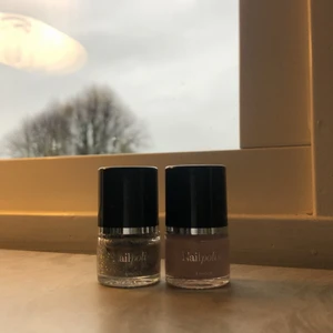 Nagellack  - 2 stycken jätte fina nagellack, aldrig använt. En med glitter och andra ljus rosa. 