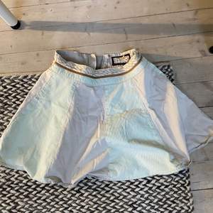 Jättesöt kjol från Peppe jeans
