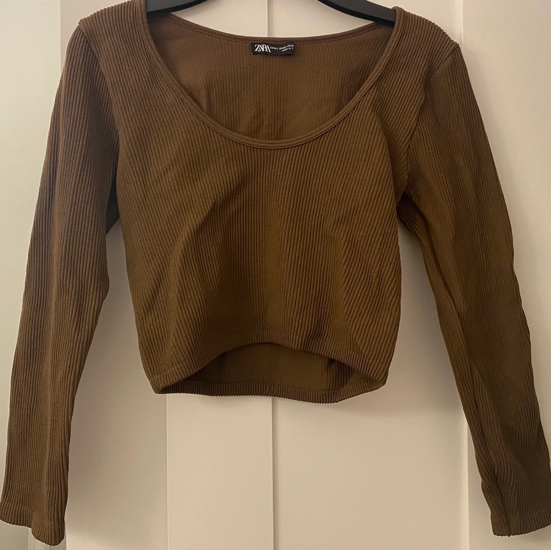 Brun topp från Zara