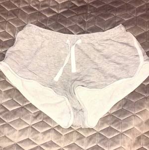 Mjukis shorts S/XS - Använt skick sköna pyjamas shorts 