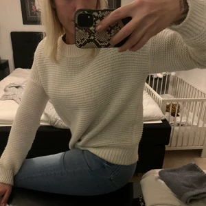 Stickad tröja  - Stickad tröja från lager 157, i väldigt bra skick!