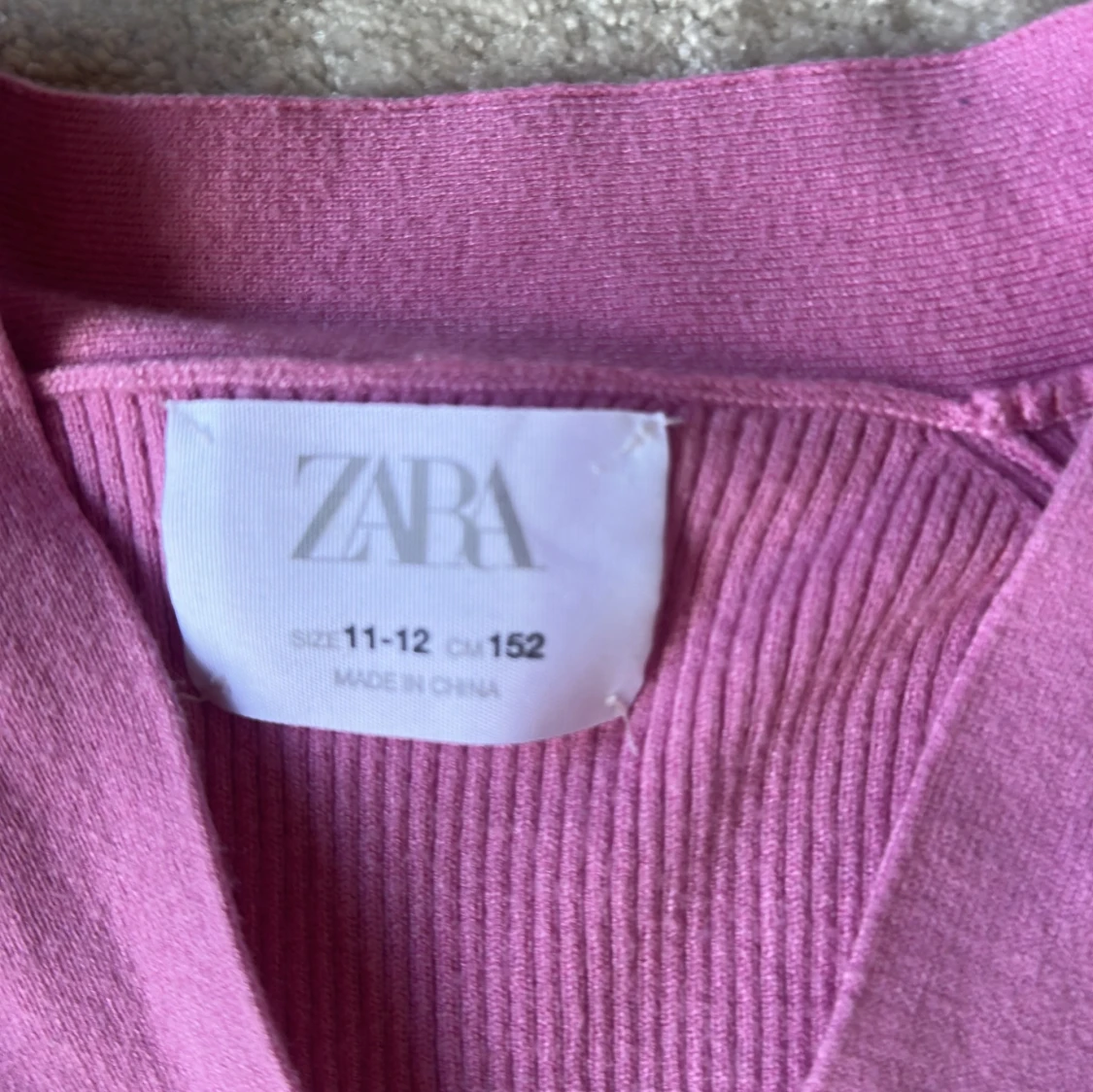 Rosa ribbad kofta från Zara - 2