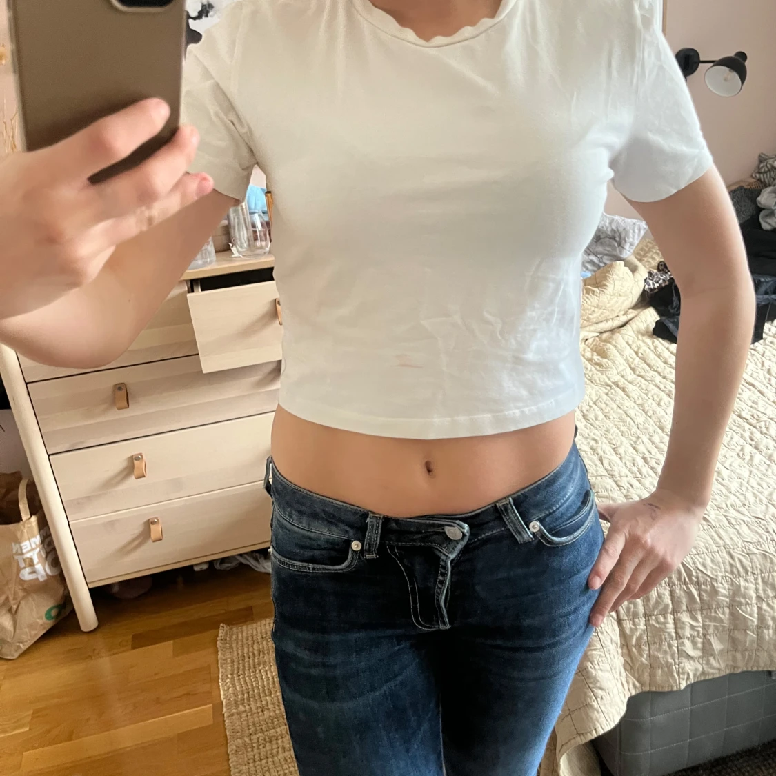 Vit croppad t-shirt från Zara