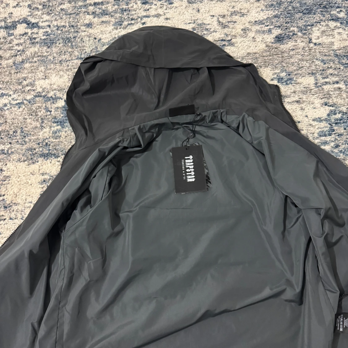 Svart vindjacka från Trapstar London - 2