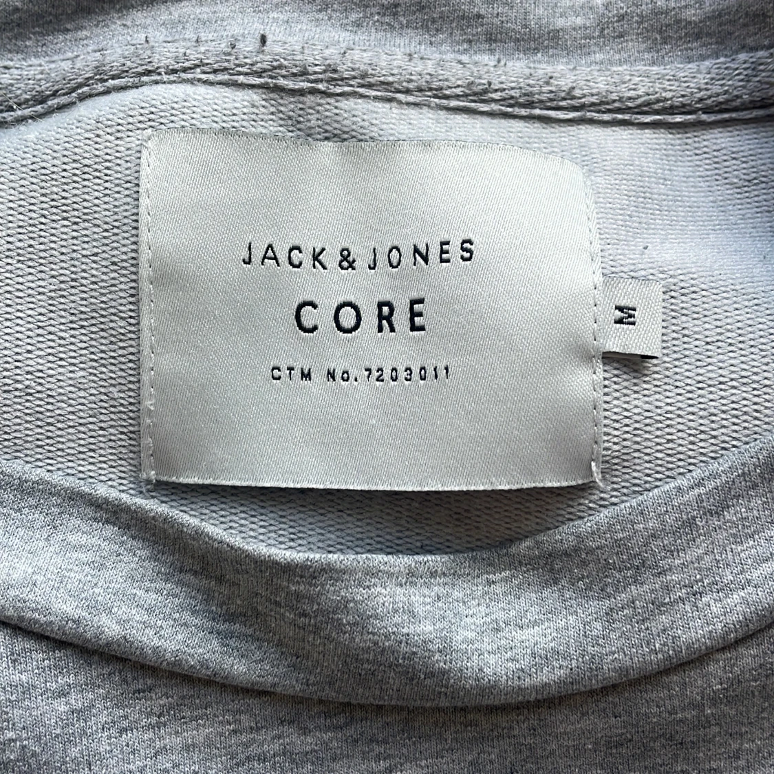 Ljusgrå sweatshirt från Jack & Jones - 1