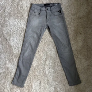 Replay Anbass - Snygga replay anbass som passar perfekt till sommaren | nypris 1200kr | Storlek: W29/L32