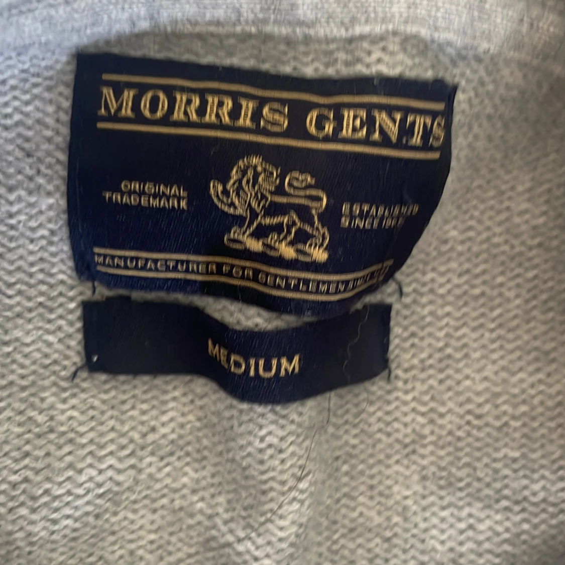 Grå stickad tröja från Morris Gent - 1