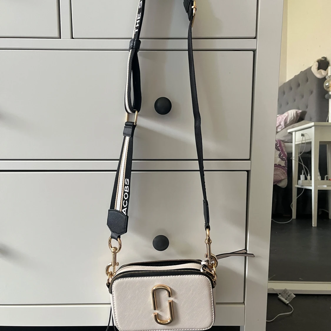 Vit axelväska från Marc Jacobs