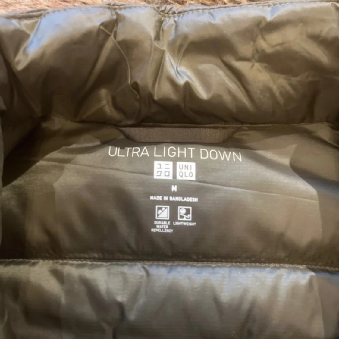 Olivgrön dunväst från Uniqlo - 3