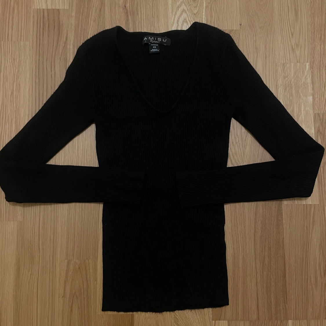 Svart ribbad tröja från Amisu - 1
