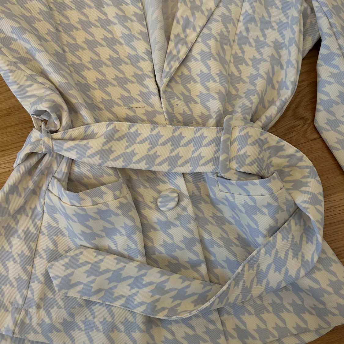 Ljusblå och vit rutig kavaj från In Vogue - 1