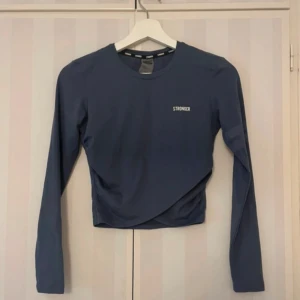 Stronger topp - Fin blå träningstopp från stronger☺️