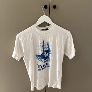 Vit t-shirt Tiger of Sweden - As fet vit t-shirt från Tiger of Sweden i fint skick, storlek S.