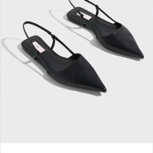 Spetsiga ballerina  - Säljer dessa snygga spetsiga ballerinaskor då de inte kommer till användning, använda en gång men ingen som syns.