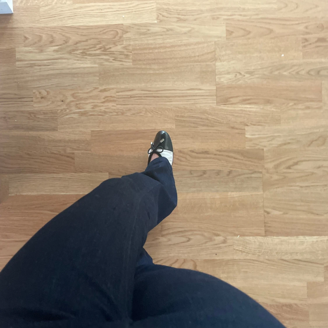 Mörkblå bootcut jeans  - 2