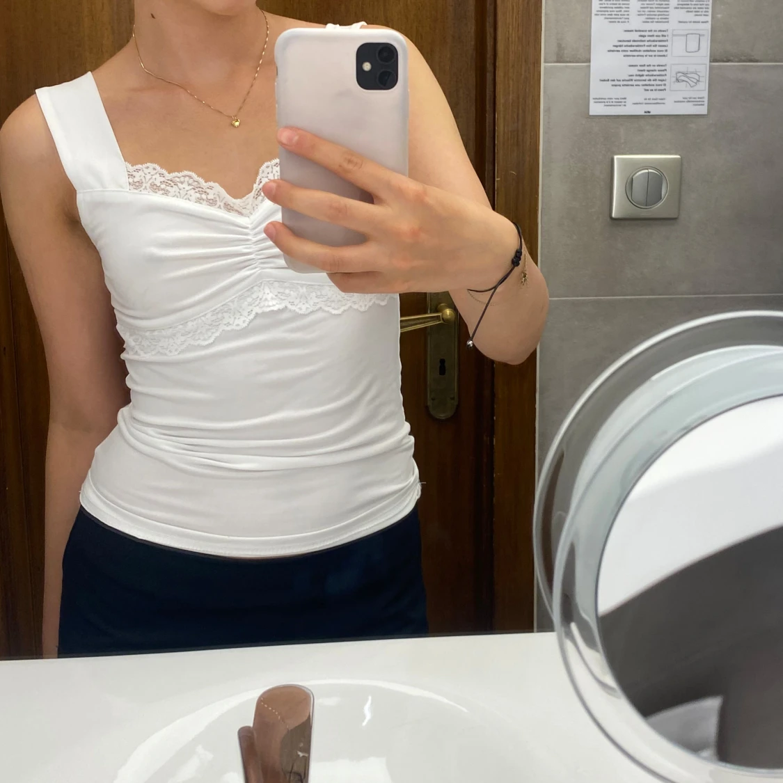 Vitt linne med spets - 2