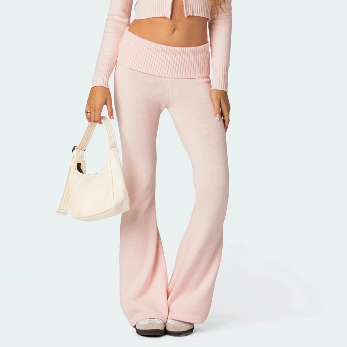 Ljusrosa stickade bootcut byxor