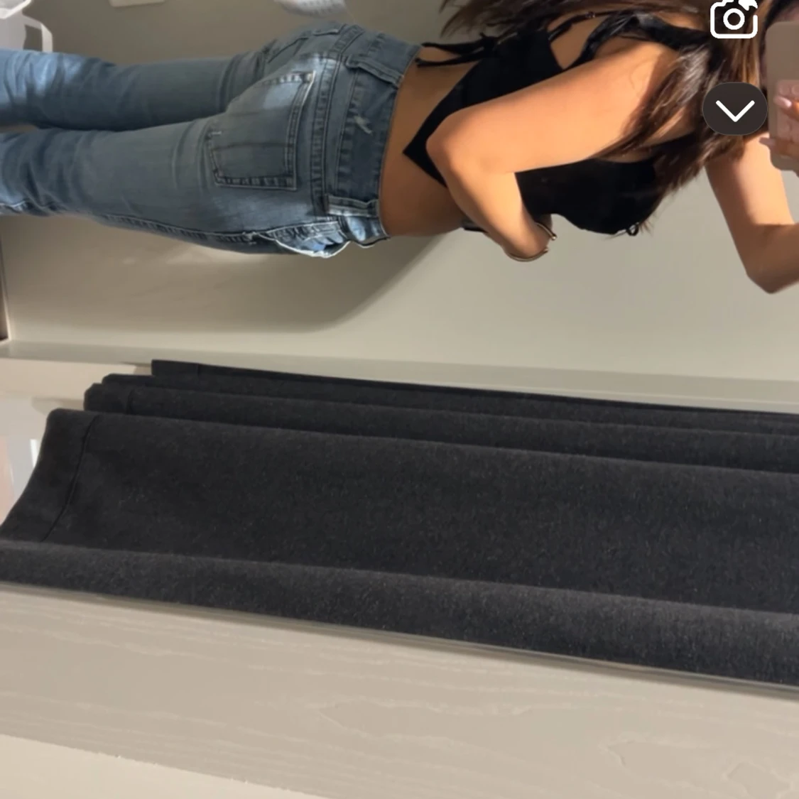 Blå jeans med låg midja - 1