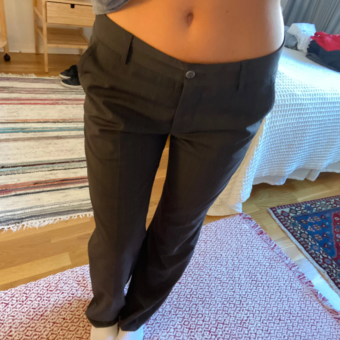 Lågmidjade kostymbyxor