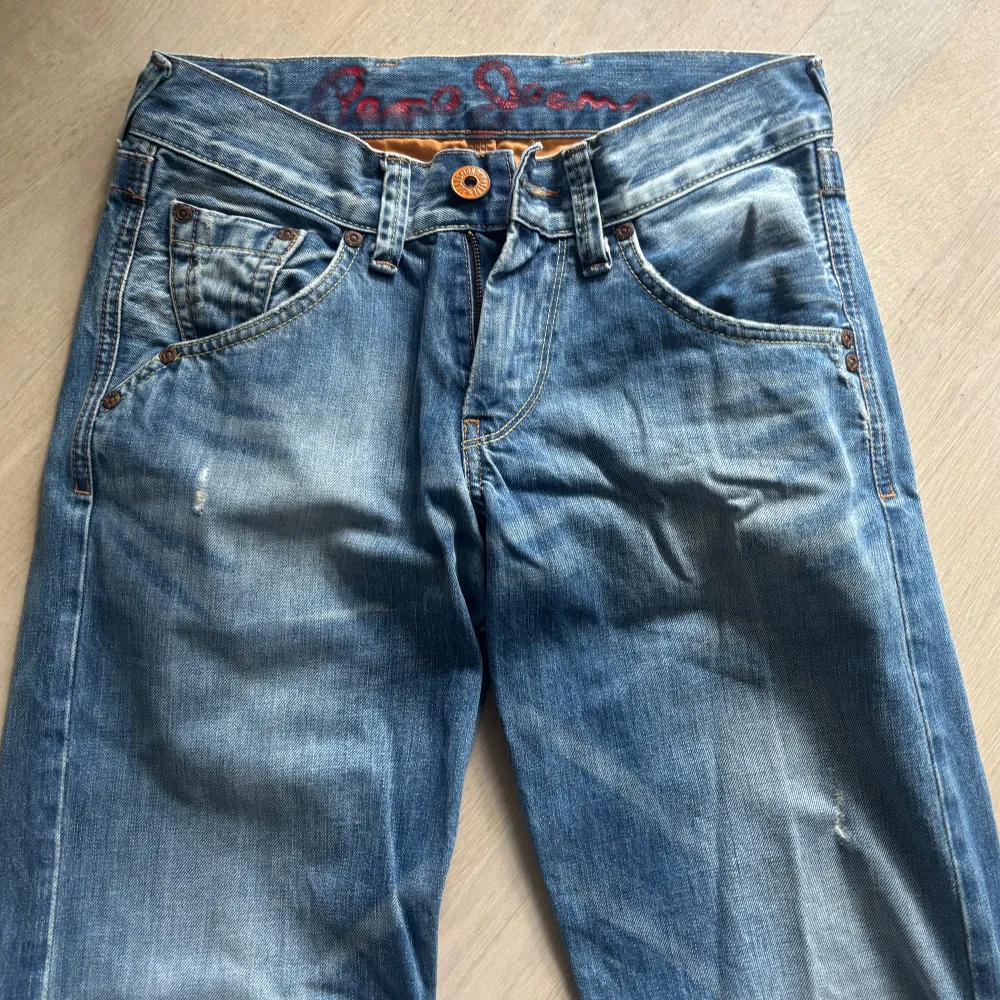 Snygga jeans med coola fickor . Farkut & Housut.